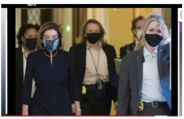 ペロシ下院議長.jpg